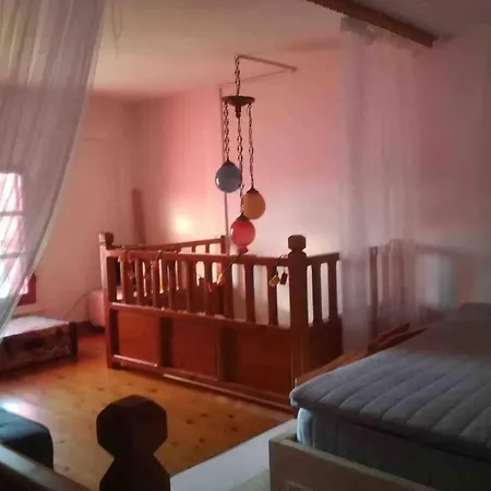 The Red-fish House Astypálaia