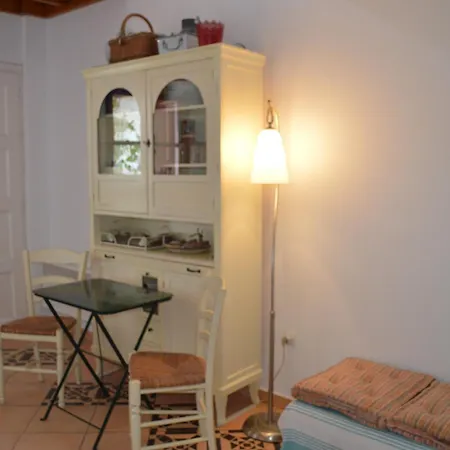 The Red-fish House * Astypálaia