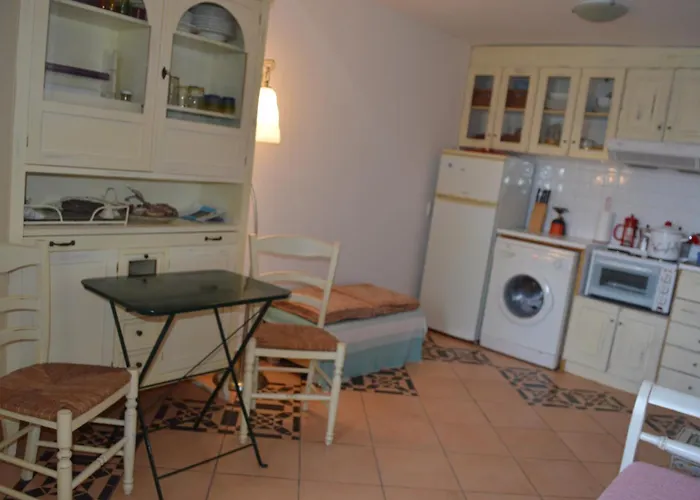 The Red-fish House شقة *